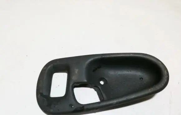 Mitsubishi Pajero Sport I Other interior part mb827395