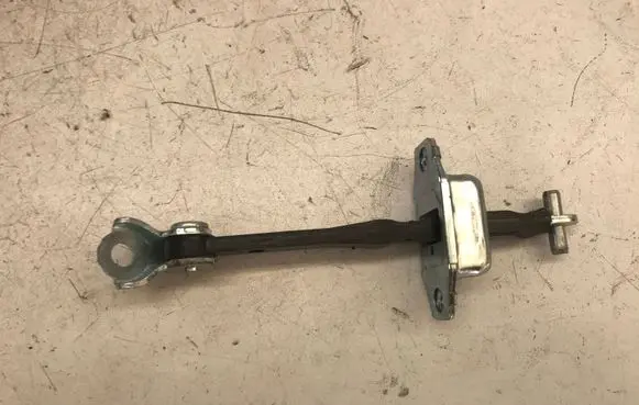 Opel Agila B Rear door check strap stopper