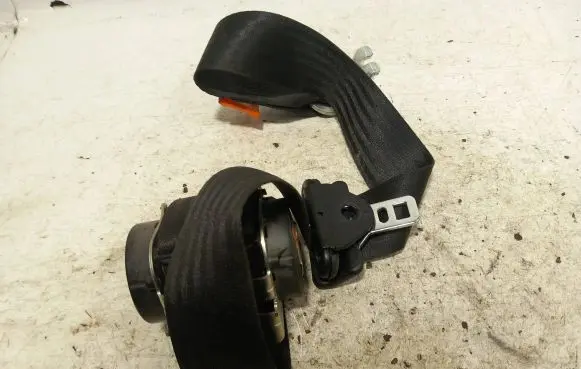 Ford Focus C-MAX Rear seatbelt 601597700
