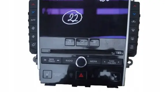 Infiniti Q60 Climate control unit