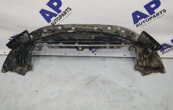 Volvo V60 Front bumper skid plate/under tray 30795019