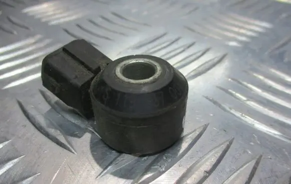Nissan Primera Detonation knock sensor S119337001