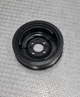 Volkswagen Polo IV 9N3 Crankshaft pulley 045105243C