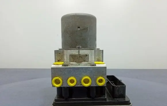 BMW X3 G01 ABS Pump 9502291