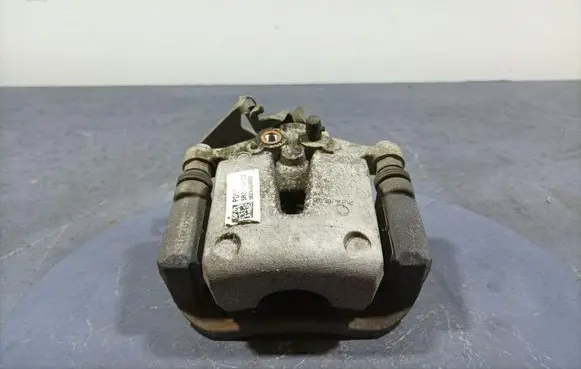 Hyundai i30 Rear brake caliper 58230G4000