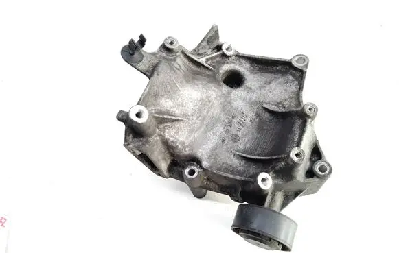 Mercedes-Benz C W205 Generator/alternator bracket A6512340339