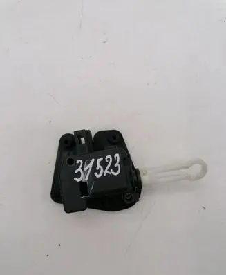 Audi A6 S6 C5 4B Central locking motor 8E9827833