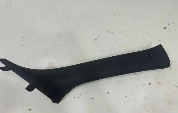 BMW X2 F39 (A) pillar trim 8070816
