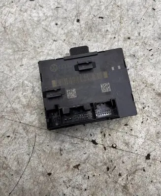 Audi Q7 4L Door control unit/module 4F0959795P 1312700638
