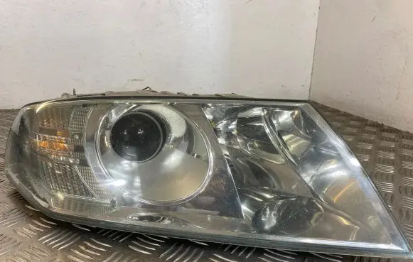 Skoda Octavia Mk2 (1Z) Headlight/headlamp PLE8203577