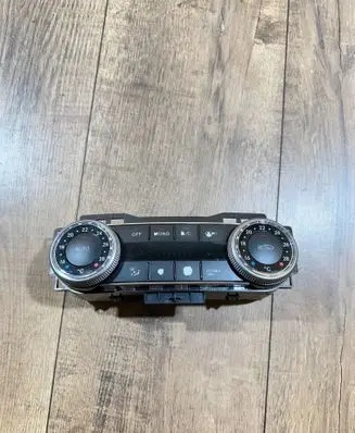 Mercedes-Benz C W204 Climate control unit 2048305790 SW330800 01HW0708