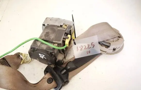 Audi A6 S6 C5 4B Rear seatbelt 8d0857728
