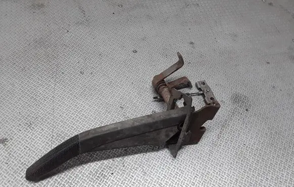 Handbrake/parking brake lever assembly