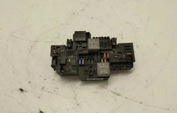 Mercedes-Benz C W205 Fuse box set A2139065706 58K616F01 A0009822923
