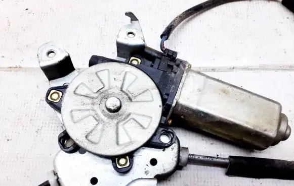 Rear door window regulator motor