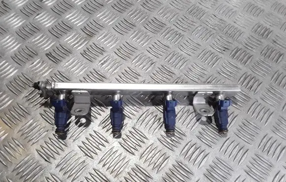 Fuel injectors set