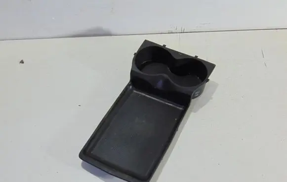 Citroen C4 II Picasso Cup holder front 