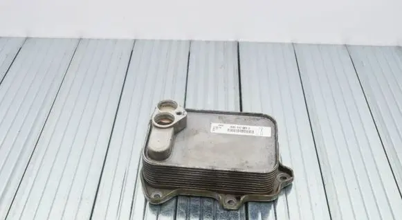 Engine oil radiator