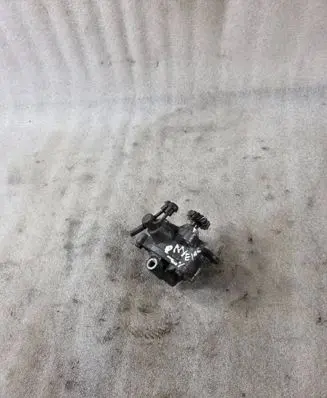 Mitsubishi Pajero Vacuum pump 