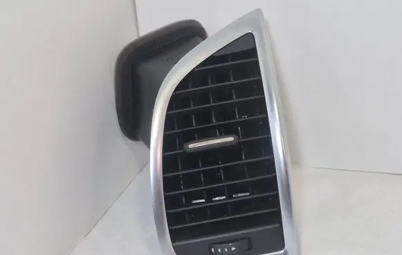 Audi Q7 4L Dashboard side air vent grill/cover trim 4L0820902 4L0820902S