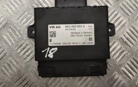 Audi A8 S8 D4 4H Voltage converter/converter module 8K0959663A