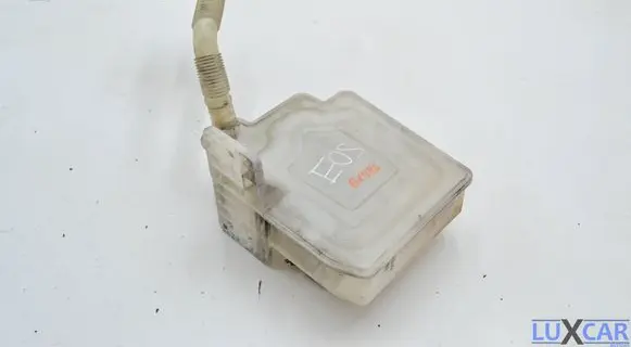 Volkswagen Eos Windshield washer fluid reservoir/tank 1K0955453Q 1K0955453S 1K0955453B