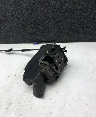 Citroen C4 II Picasso Front door lock 9805635780