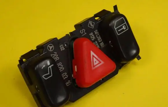 Mercedes-Benz E W210 Hazard light switch 2088200310