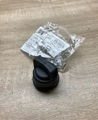 Volkswagen Tiguan Adblue tank cap 3C0131980 1007475