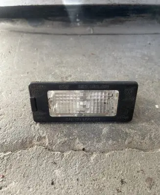 Volkswagen Golf Plus Number plate light 5N0943021