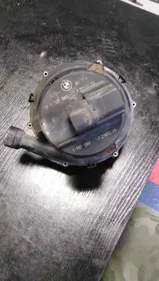 BMW 7 E38 Secondary air pump 72216620