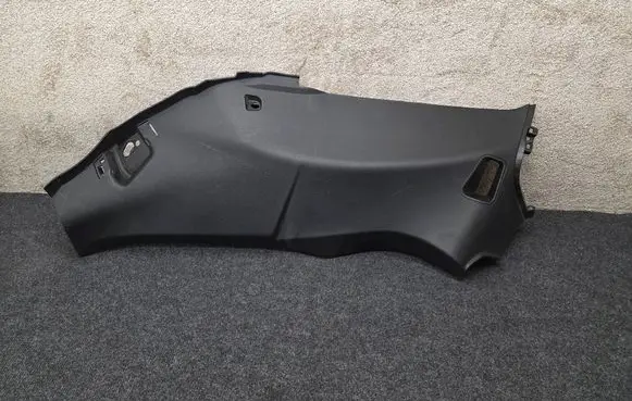 Maserati Levante Rear seat side bottom trim 670040380 31096 30823