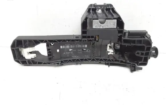 Mercedes-Benz C W204 Front door exterior handle A2047602234