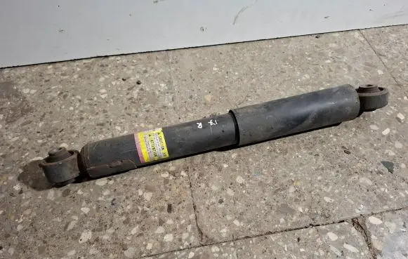 Lexus RX 450H Rear shock absorber/damper 4853148341