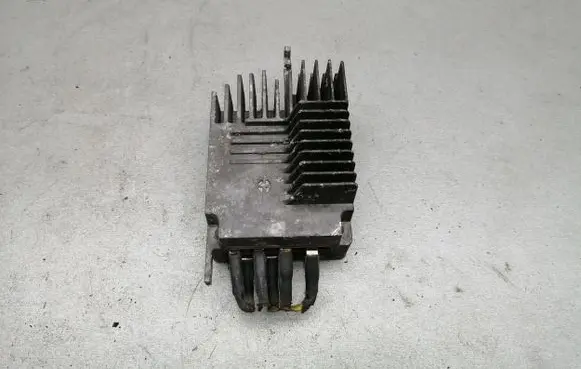 Coolant fan relay
