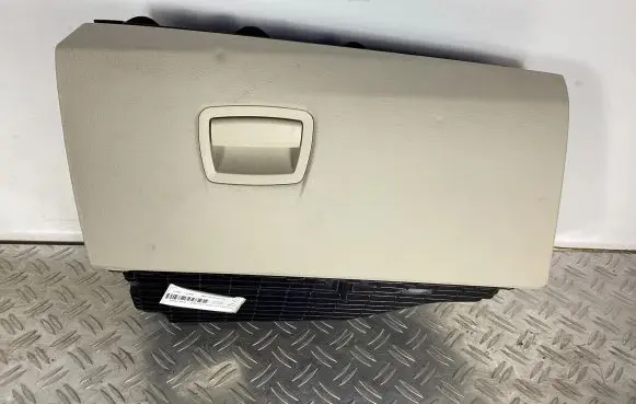 BMW 5 F10 F11 Glove box 51169166683 51169173907