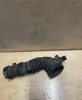 Volkswagen Transporter - Caravelle T6 Turbo air intake inlet pipe/hose 7E0129627H 0261230235