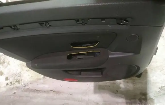 Renault Laguna III Rear door card panel trim