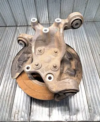 Mercedes-Benz B W246 W242 Rear wheel hub A2460306 2460306