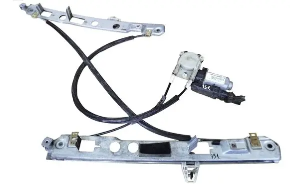 Renault Megane II Front door window regulator motor 12800047101