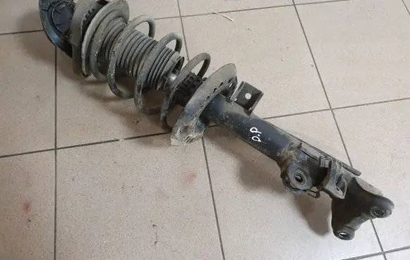 Mercedes-Benz E W212 Front shock absorber with coil spring A2123200413