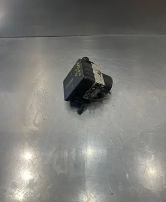 Volkswagen Golf V ABS Pump 1K0907379AC 00065305H0 10096003593