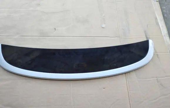 Tailgate/trunk spoiler