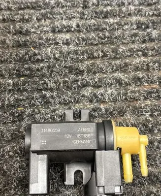 Volvo XC90 Turbo solenoid valve 31480559