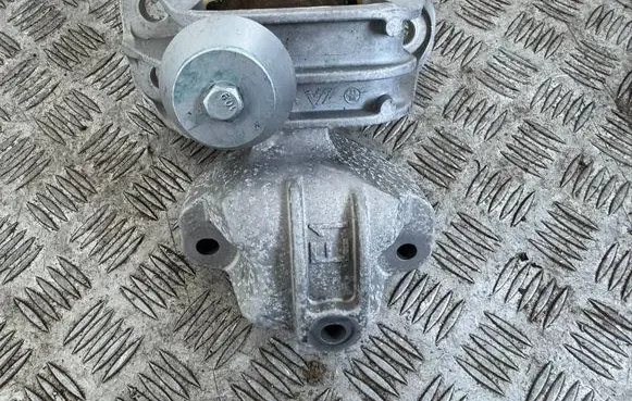 Nissan Qashqai J12 Engine mount vacuum valve NN-EB0124-308