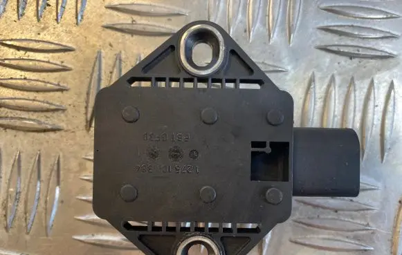 Audi A4 S4 B6 8E 8H ESP acceleration yaw rate sensor 8E0907637A 0265005245 0015699