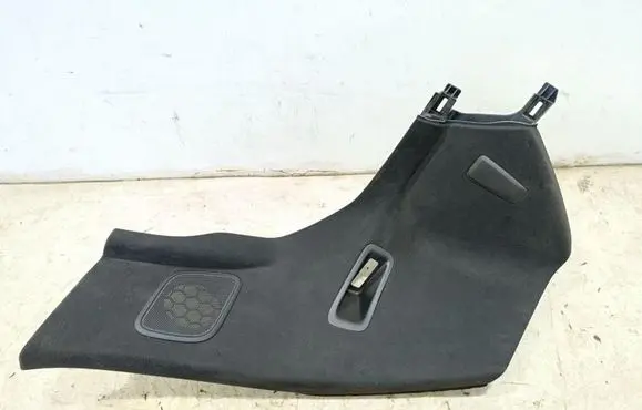 Chevrolet Corvette C8 (B) pillar trim (top) 84828019
