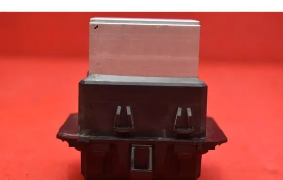 Mazda MX-5 NA Miata Heater blower motor/fan resistor T1033613FB