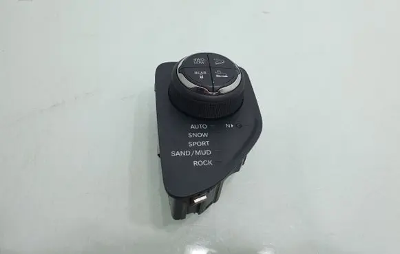 Jeep Cherokee Other switches/knobs/shifts P68141878AD 3405230105
