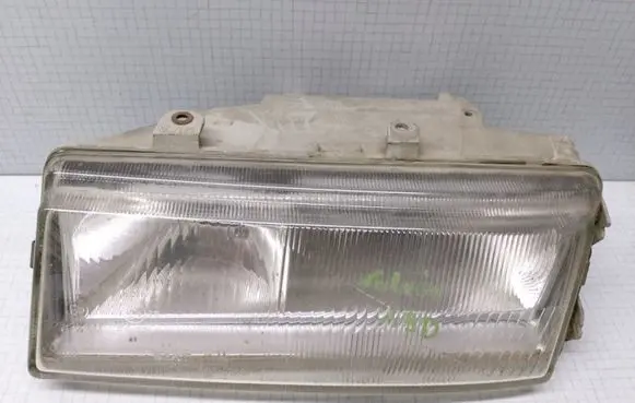 Seat Toledo I (1L) Headlight/headlamp 961573